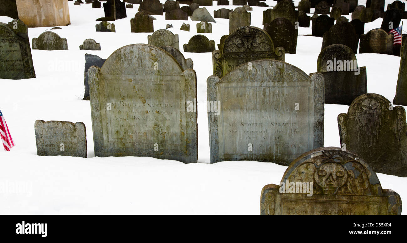 Le lapidi granaio di seppellimento di massa nel marchio di Boston il luogo del riposo finale per molti di America's padri fondatori. Boston, Massachusetts Foto Stock