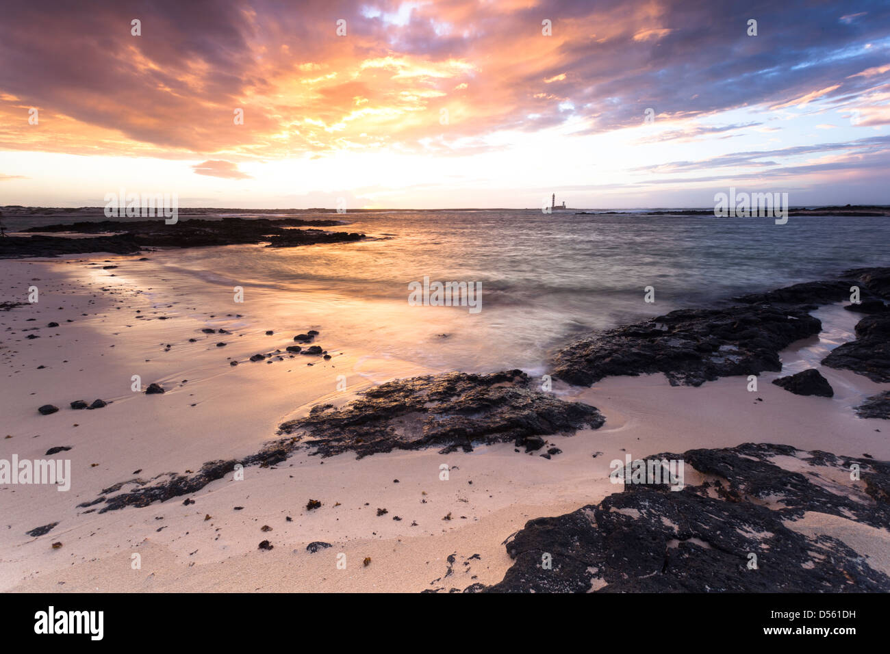 Tramonto sulla sponda nord di Fuerteventura Isole Canarie Foto Stock