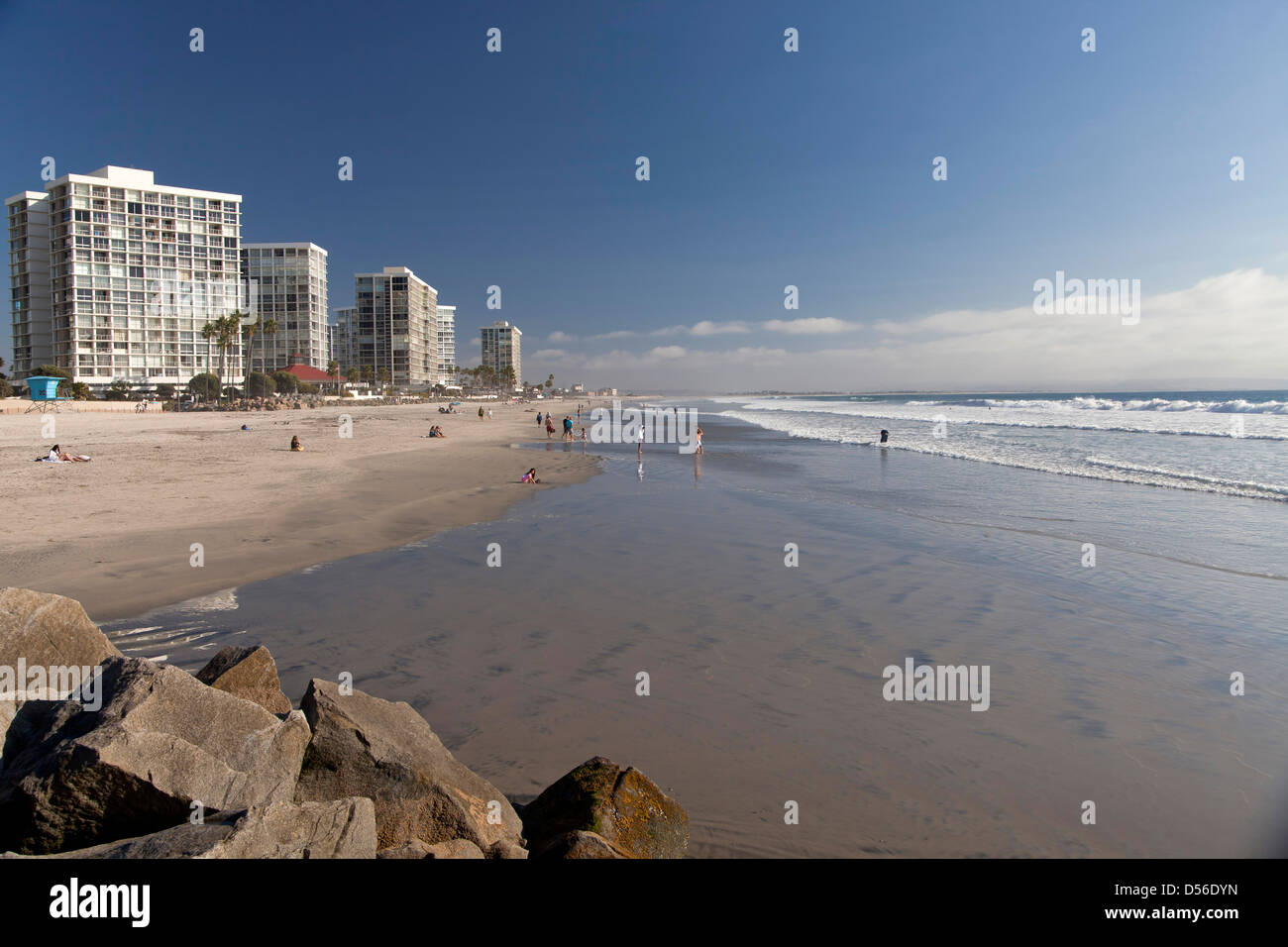 Edifici di appartamenti sulla spiaggia il Coronado Island, San Diego, California, Stati Uniti d'America, STATI UNITI D'AMERICA Foto Stock