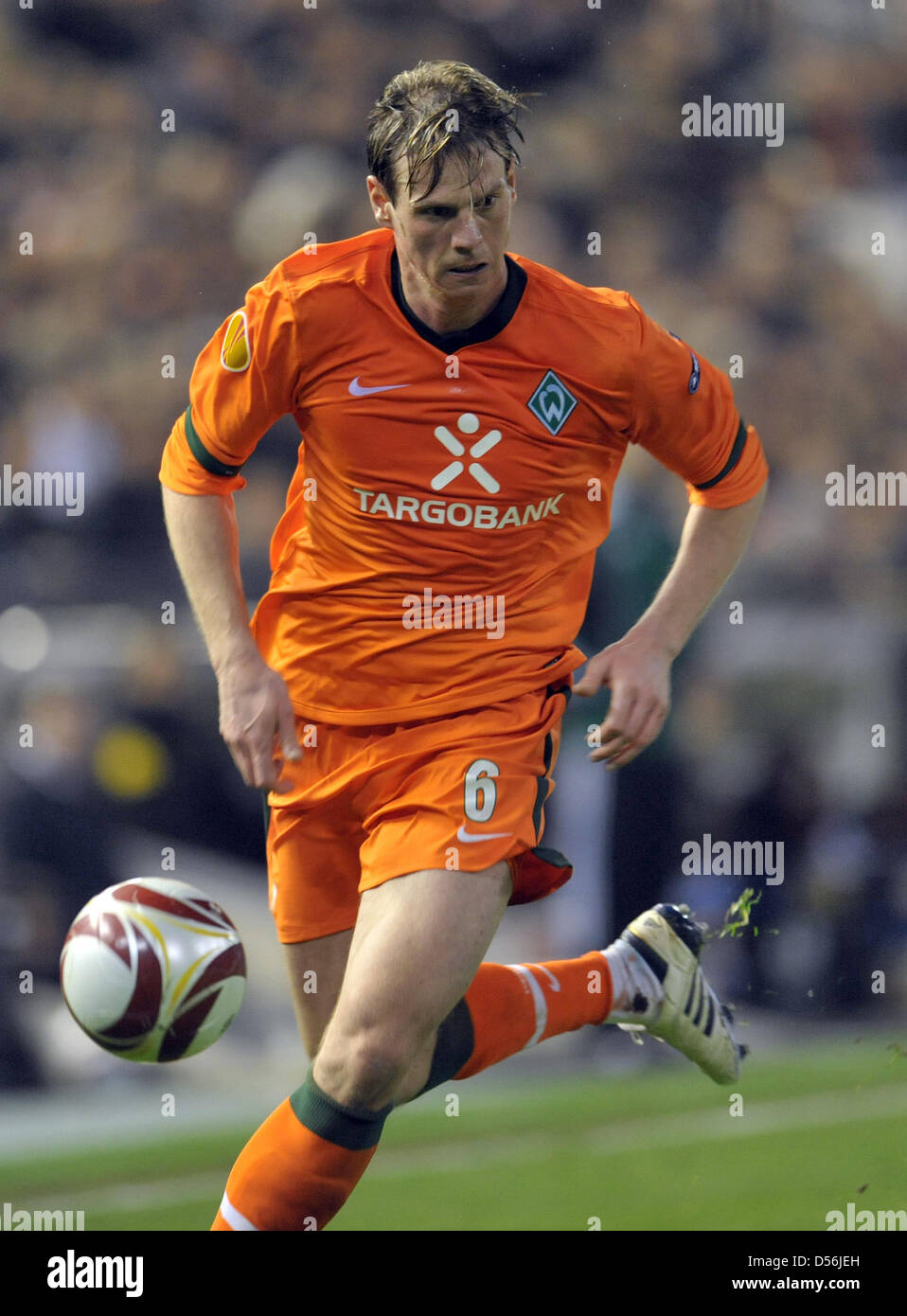 Brema Tim BOROWSKI durante l'Euro League round di ultimi sedici prima gamba partita FC vs Valencia Werder Brema in Mestalla stadio di Valencia, Spagna, 11 marzo 2010. La partita è finita 1-1. Foto: Carmen Jaspersen Foto Stock