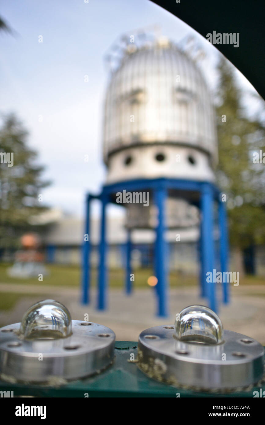 26-ton grande bolla europea Camera (BEBC), riempito con 30 milioni di metri cubi di gas liquefatto, registrate le interazioni di elementare Foto Stock