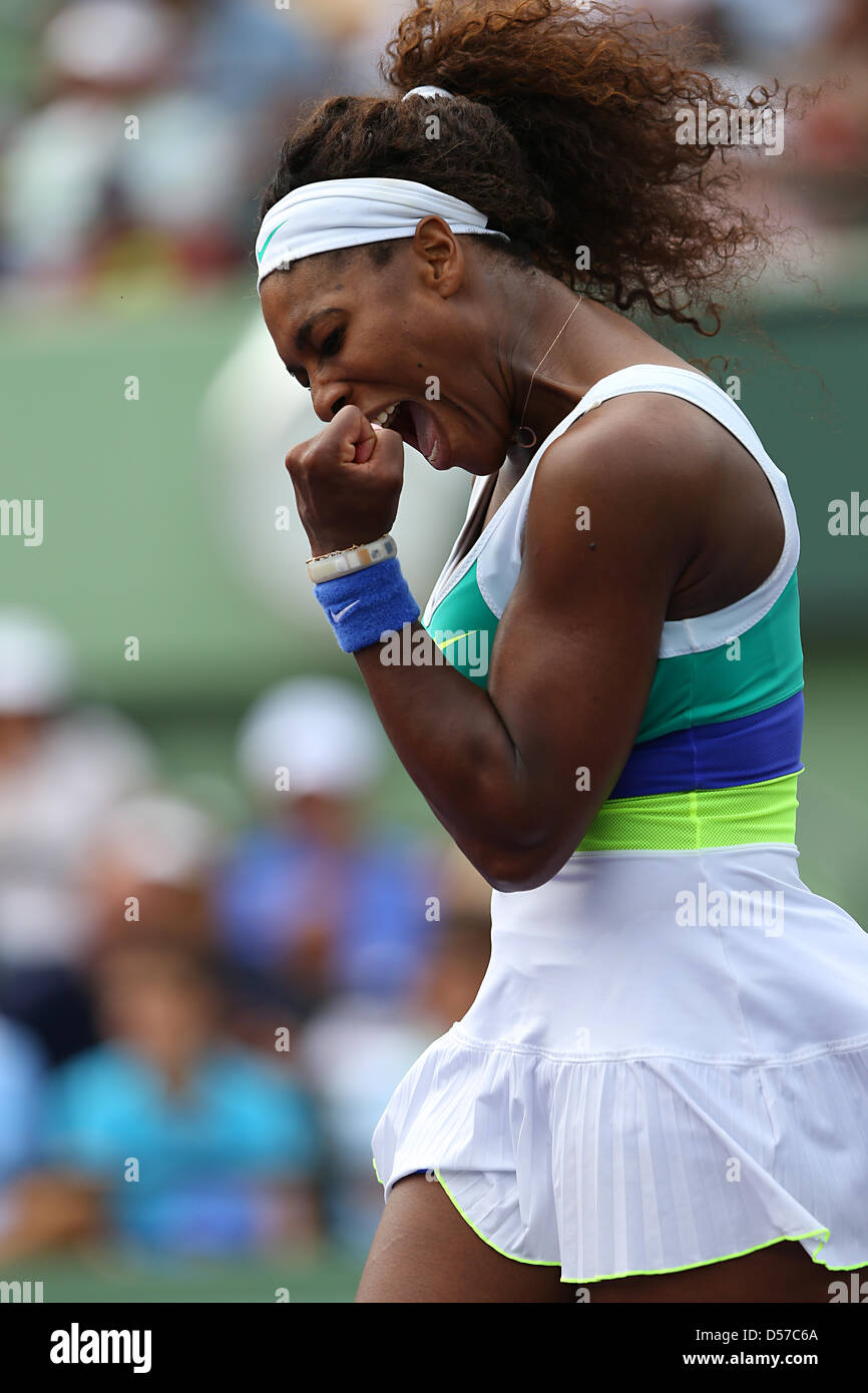 Miami, Florida, Stati Uniti d'America. Xxv Marzo 2013. Serena Williams DI STATI UNITI D'AMERICA reagisce durante il Sony Open 2013. Credito: Mauricio Paiz / Alamy Live News Foto Stock