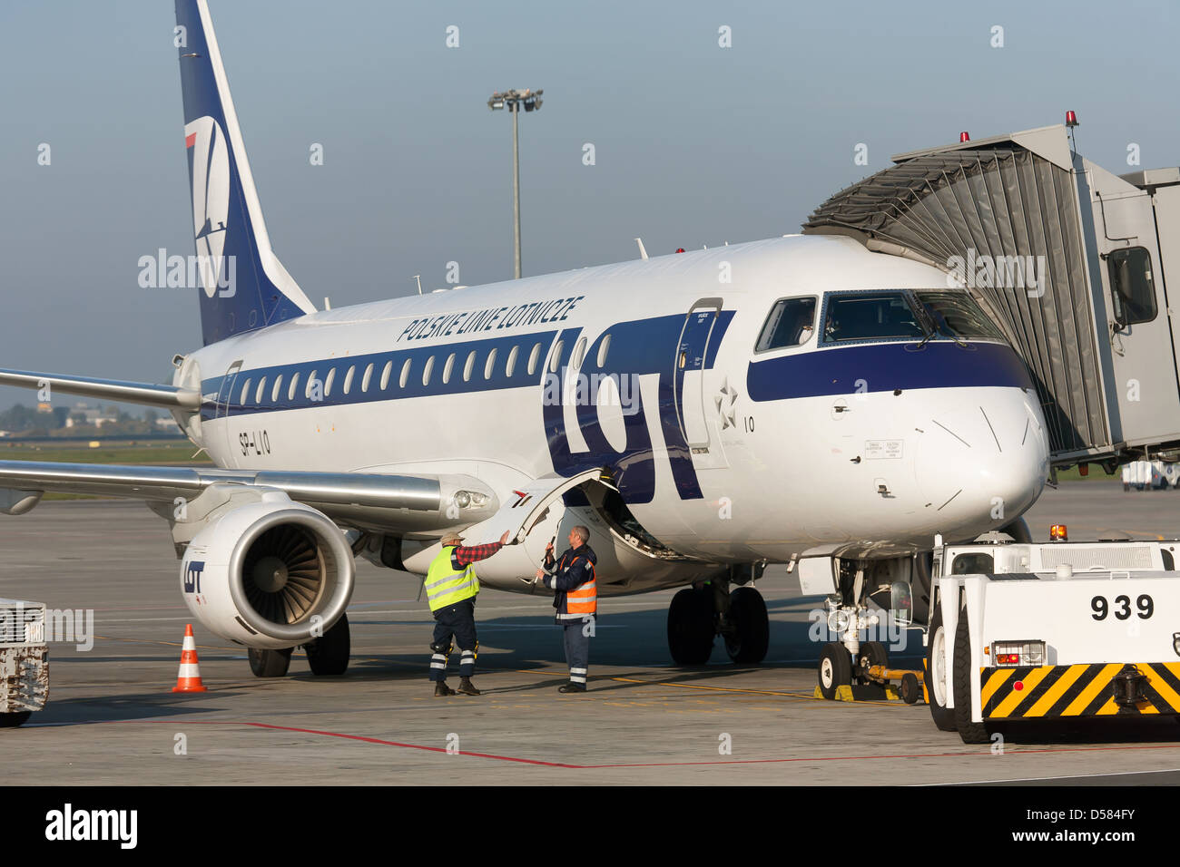 Varsavia, Polonia, lotto macchina a Chopin di Varsavia aeroporto Foto Stock