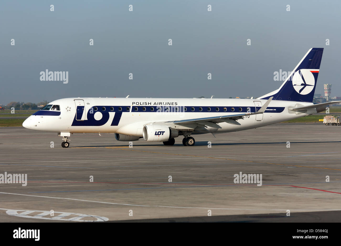 Varsavia, Polonia, lotto macchina a Chopin di Varsavia aeroporto Foto Stock