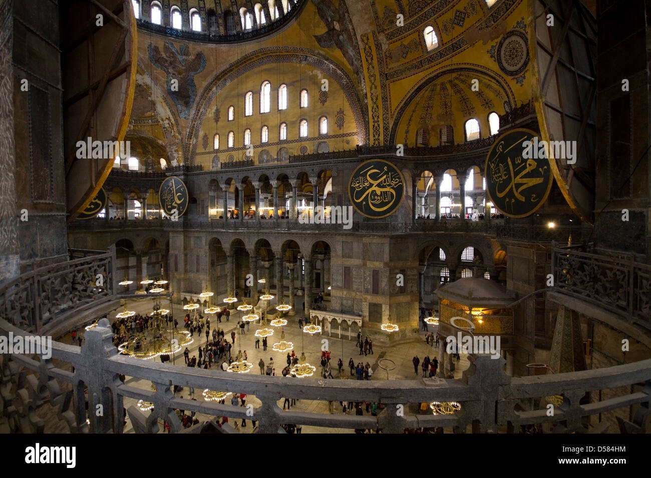 L'interno di Aya Sofia (Hagia Sophia) ad Istanbul in Turchia Foto Stock