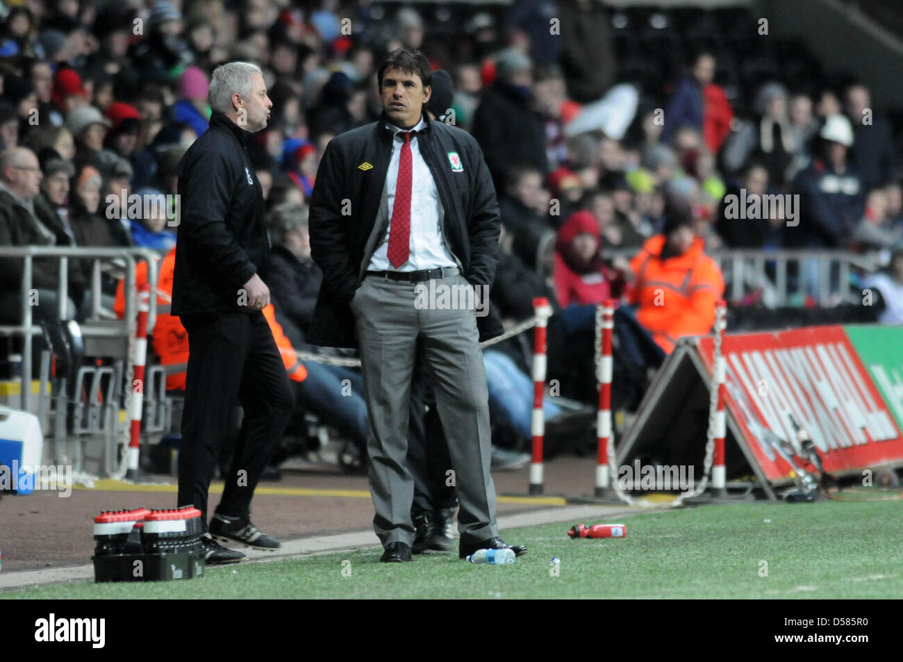 2014 FIFA World Cup Qualifier - Galles v Croazia - Swansea - 26 Marzo 2013 : Galles Manager Chris Coleman con il suo assistente Symons Kit Foto Stock