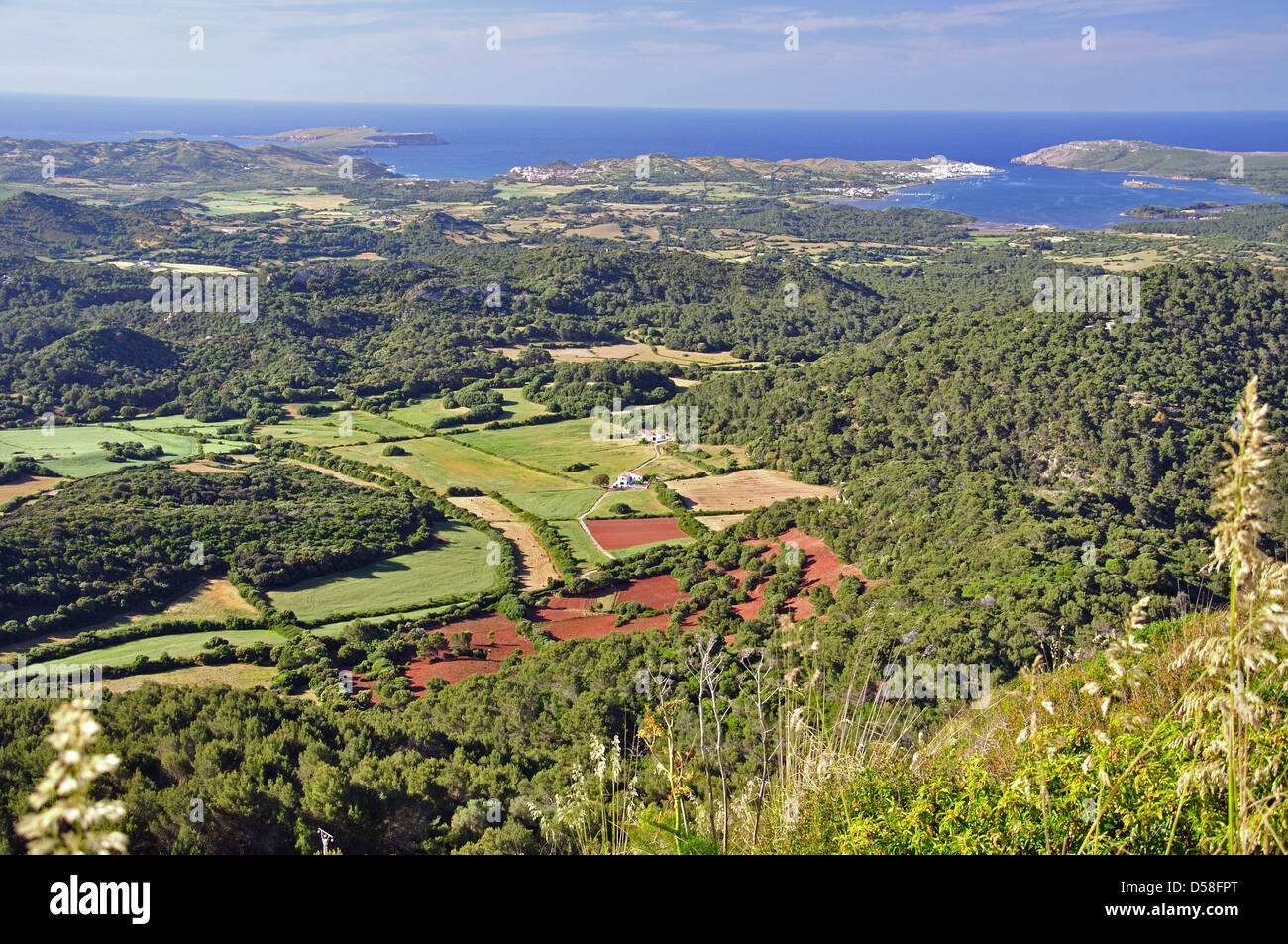 Vista panoramica dalla cima del Monte Toro (El Toro), Es Mercadal, Menorca, isole Baleari, Spagna Foto Stock