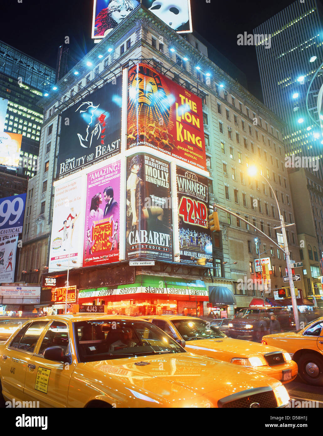 Times Square di notte, Manhattan, New York, nello Stato di New York, Stati Uniti d'America Foto Stock