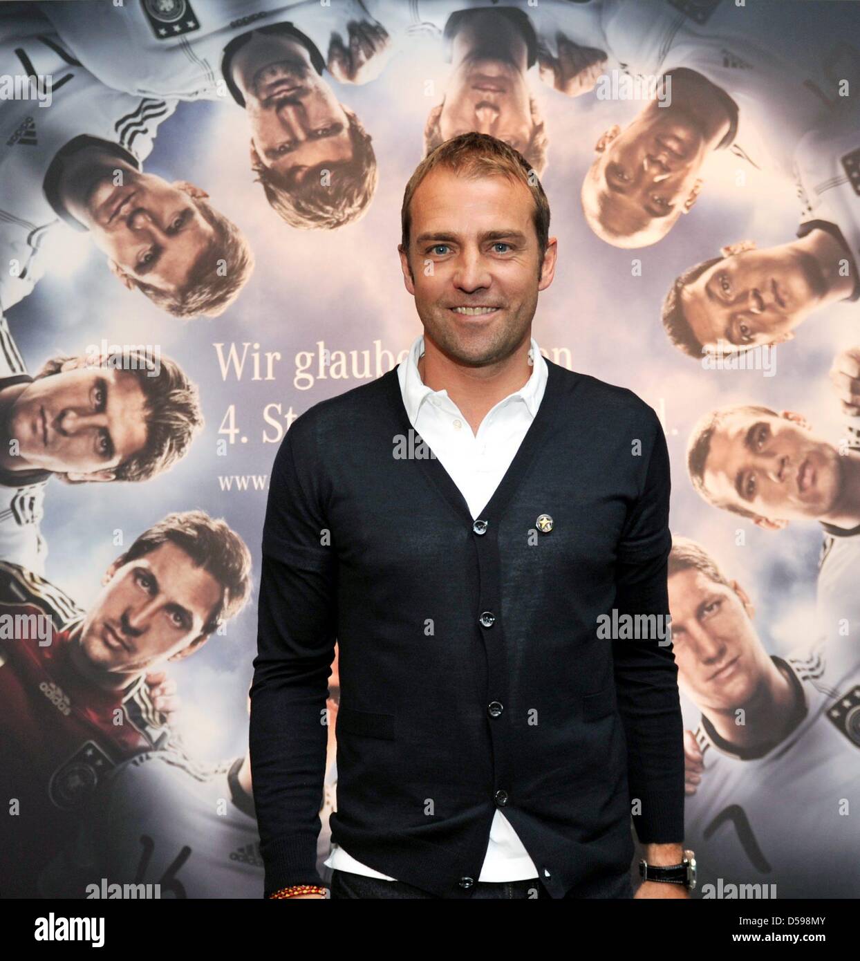 Il tedesco assistant coach Hans-Dieter Flick pongono durante una conferenza presss del team tedesco in Velmore Grand Hotel in Erasmia vicino a Pretoria, 16 giugno 2010. Foto: Bernd Weißbrod dpa Foto Stock