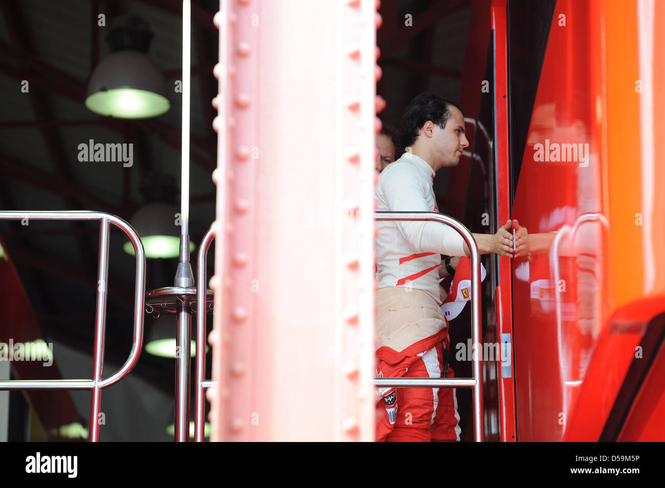 Driver Braizilian Felipe Massa della Scuderia Ferrari sul circuito cittadino di Valencia, Spagna, 26 giugno 2010. Il 2010 di Formula 1 Gran Premio d'Europa si è tenuto il 27 giugno. Foto: David Ebener Foto Stock