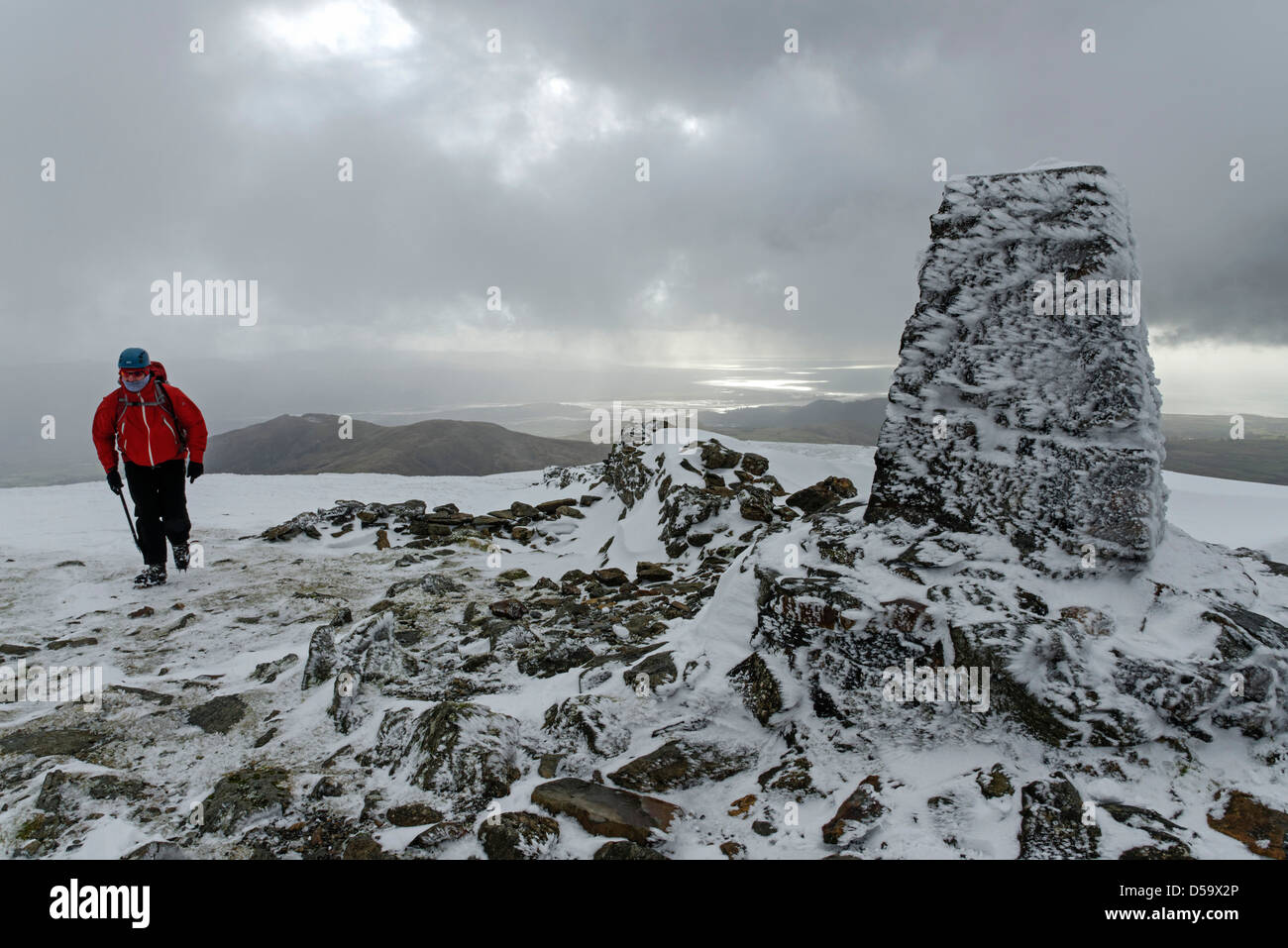 Passeggiate invernali su Moel Hebog Foto Stock