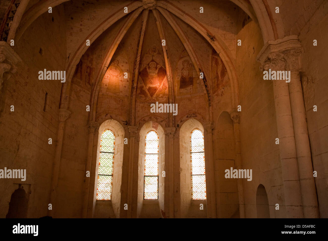 Interno chiesa monolitica, St Emilion Foto Stock
