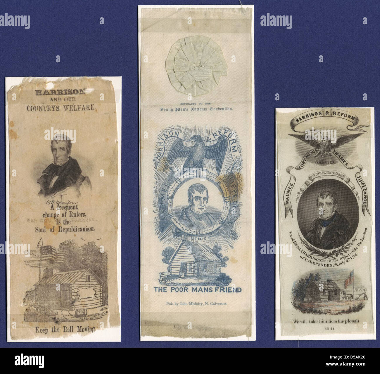 Questo nastro ritratto del 1841 mostra William Henry Harrison, che celebra la sua immagine riformista durante la sua campagna presidenziale. Evidenzia simboli come l'aquila americana e i suoi legami con il Partito Whig. Foto Stock