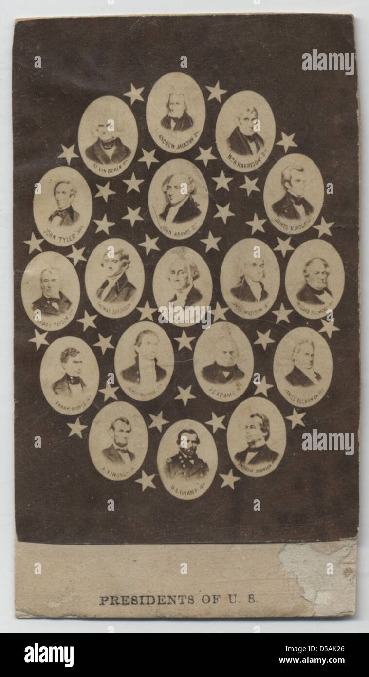 Una collezione di busti e ritratti cartes-de-visite di presidenti degli Stati Uniti, tra cui John Adams, Thomas Jefferson, Abraham Lincoln e altri. Questi oggetti servono da commemorazione dei leader della nazione. Foto Stock