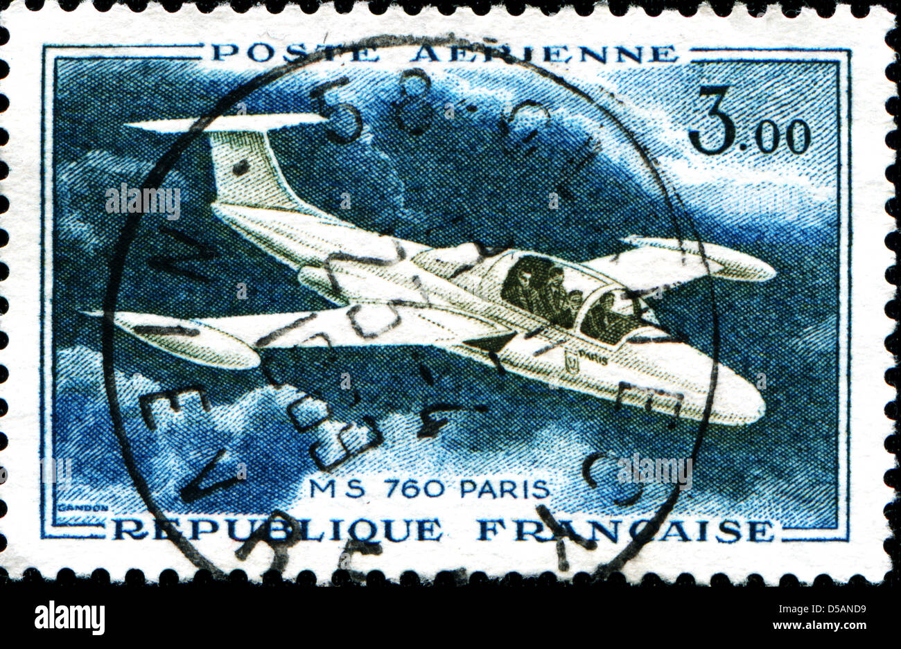 Francia - circa 1965: un timbro stampato in Francia mostra Morane-Saulnierthe glider MS 760 Paris, circa 1965 Foto Stock