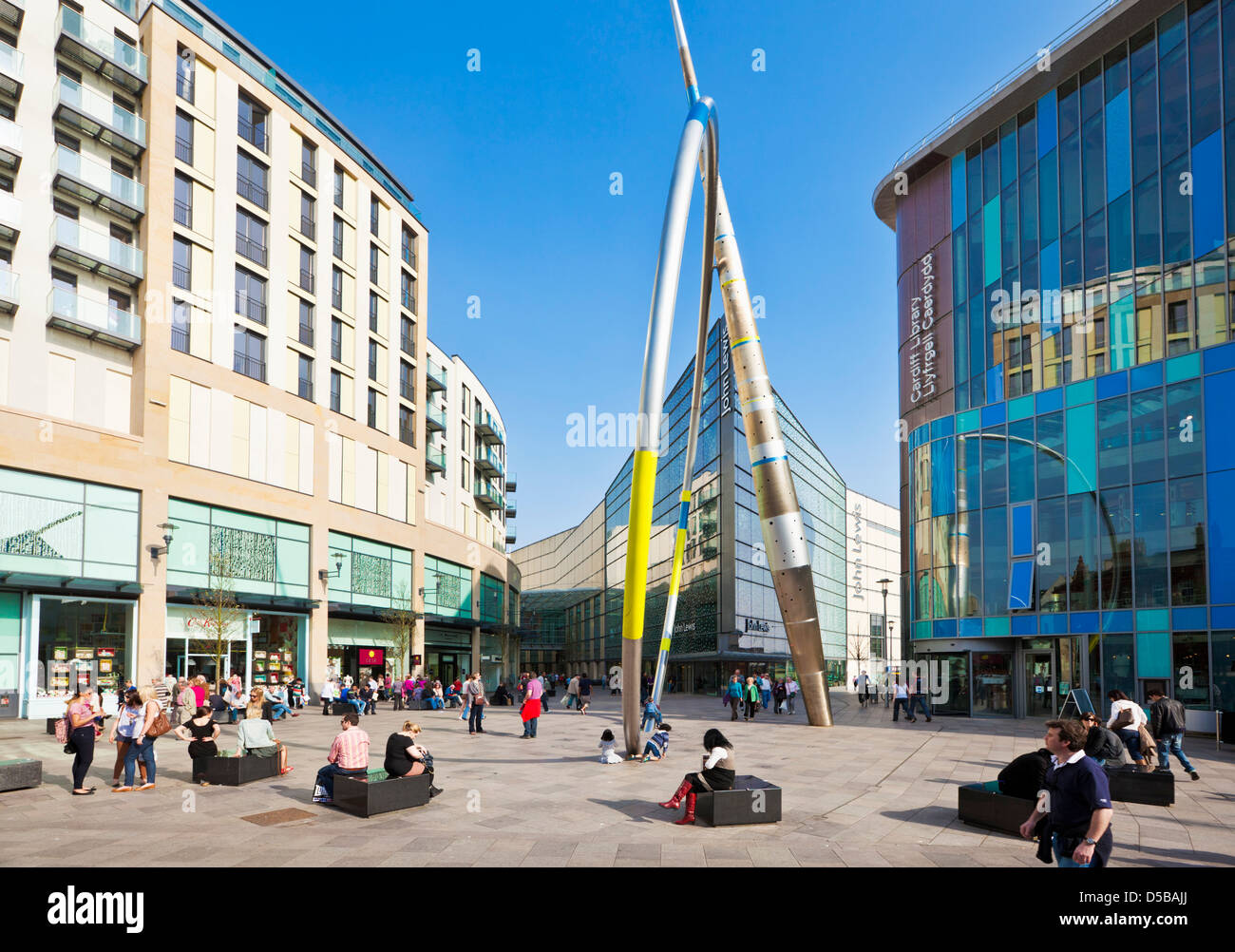 Cardiff City Centre, Hayes area pedonale di fronte al John Lewis Store, South Glamorgan South Wales UK GB EU Europe Foto Stock