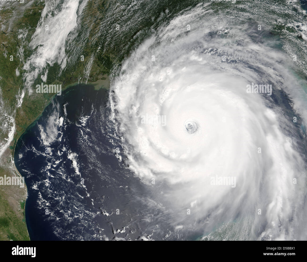 Una dispensa per la NASA ha rilasciato il 29 maggio 2005 di un'immagine satellitare sull uragano Katrina il roaming oltre il golfo del Messico. "Katrina" è stato uno dei più devastanti uragani mai. Foto: Jeff Schmaltz, dello spettroradiometro MODIS team di risposta rapida, NASA/GSFC / HANDOUT / solo uso editoriale Foto Stock