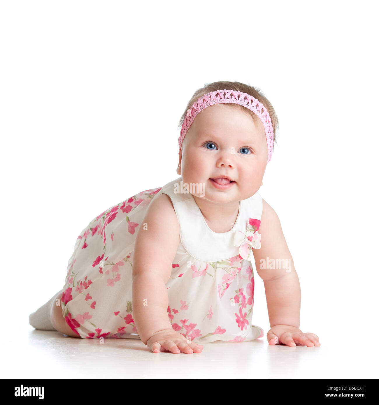 Piuttosto strisciando Baby girl isolati su sfondo bianco Foto Stock
