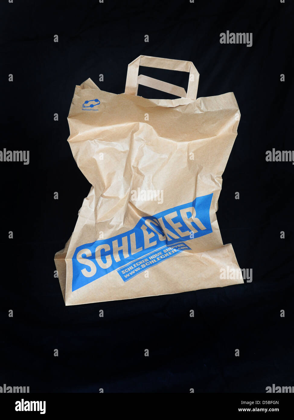 Berlino, Germania, carta sgualcita sacca della farmacia Schlecker catena Foto Stock