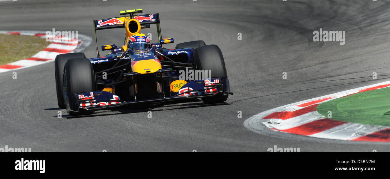 Driver australiano Mark Webber della Red Bull aziona attraverso un giro nelle manche di qualificazione per il Campionato Italiano Gran Premio di Monza, Italia, 11 settembre 2010. Il Gran Premio d'Italia è tenuto il 12 settembre 2010. Foto: Peter Steffen Foto Stock