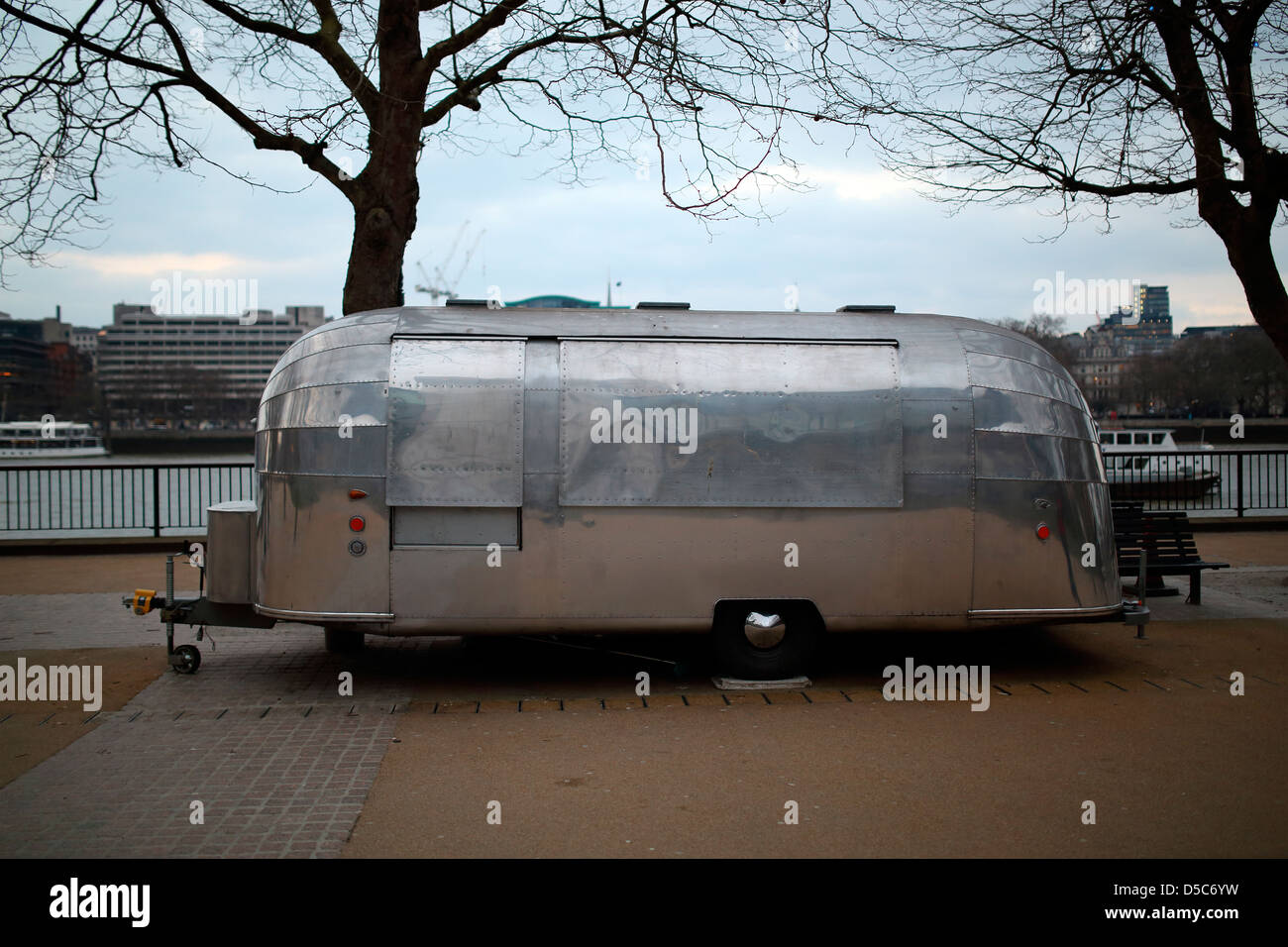 London American caravan utilizzati come cafe Foto Stock