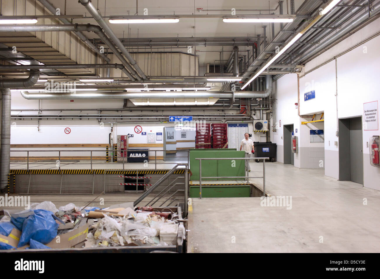 Berlino, Germania, nella metropolitana Muellentsorgung centro logistico Foto Stock