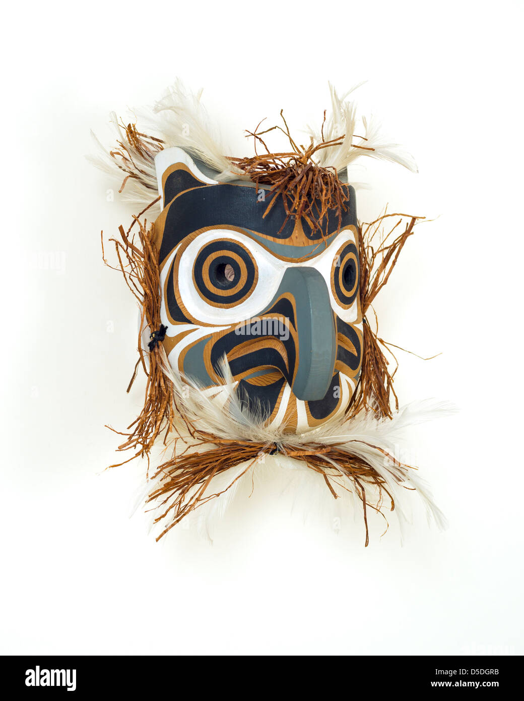 Maschera di gufo intagliato da Gilbert Dawson della nazione Kwagiulth, Isola di Vancouver, Canada Foto Stock