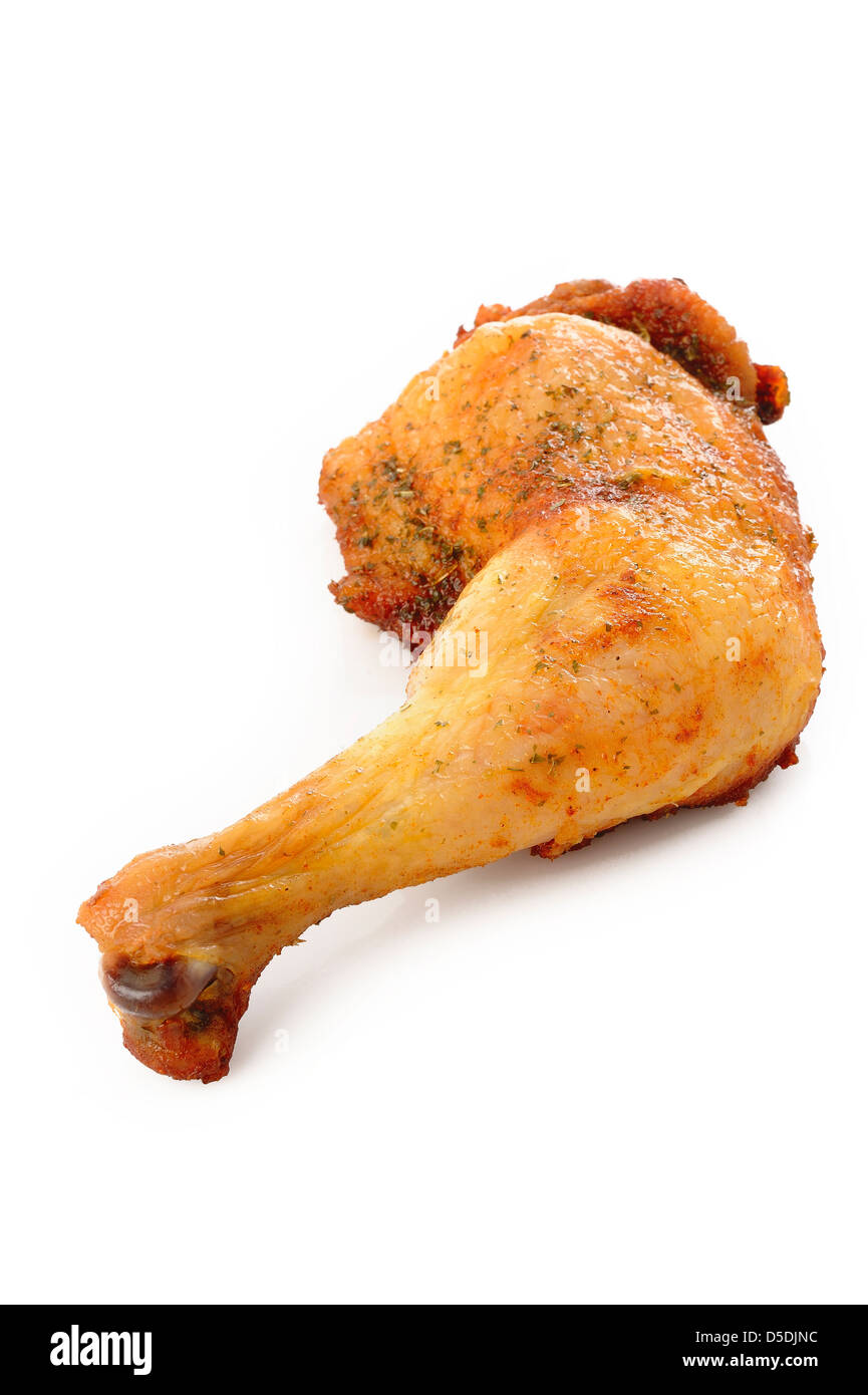 Grigliata di coscia di pollo su sfondo bianco Foto Stock