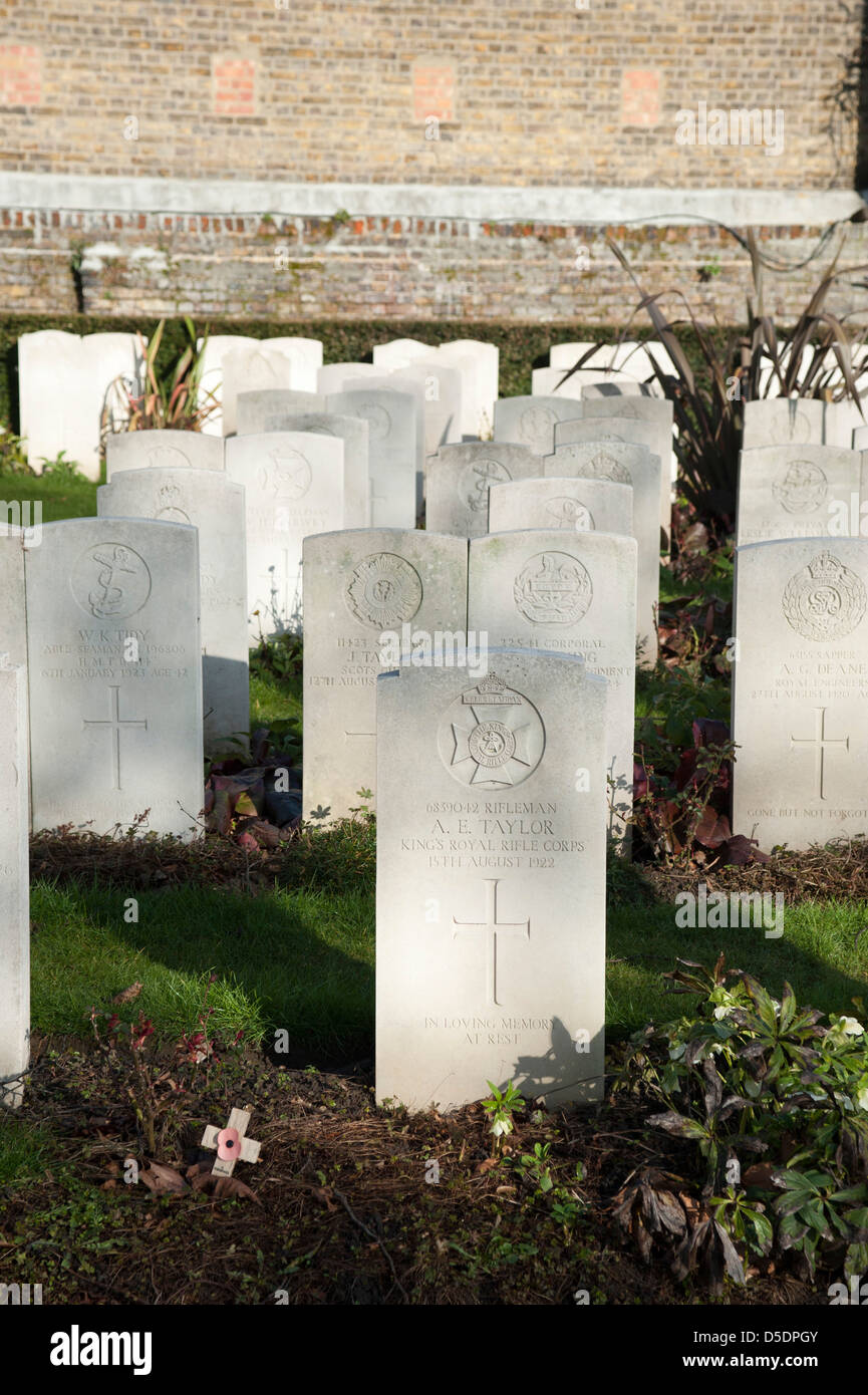 Cimitero di Paddington a Londra del nord Foto Stock