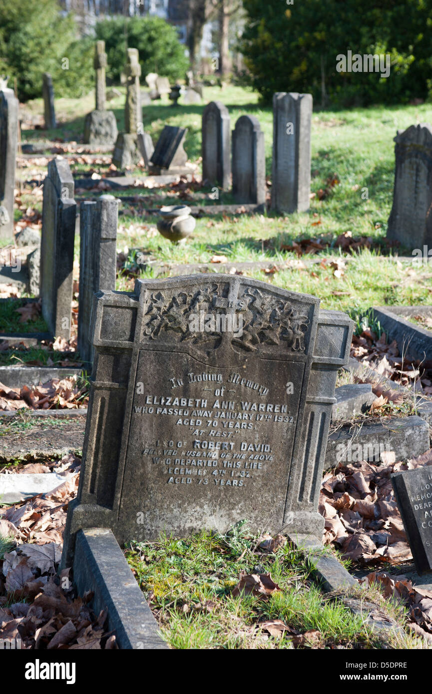 Cimitero di Paddington a Londra del nord Foto Stock