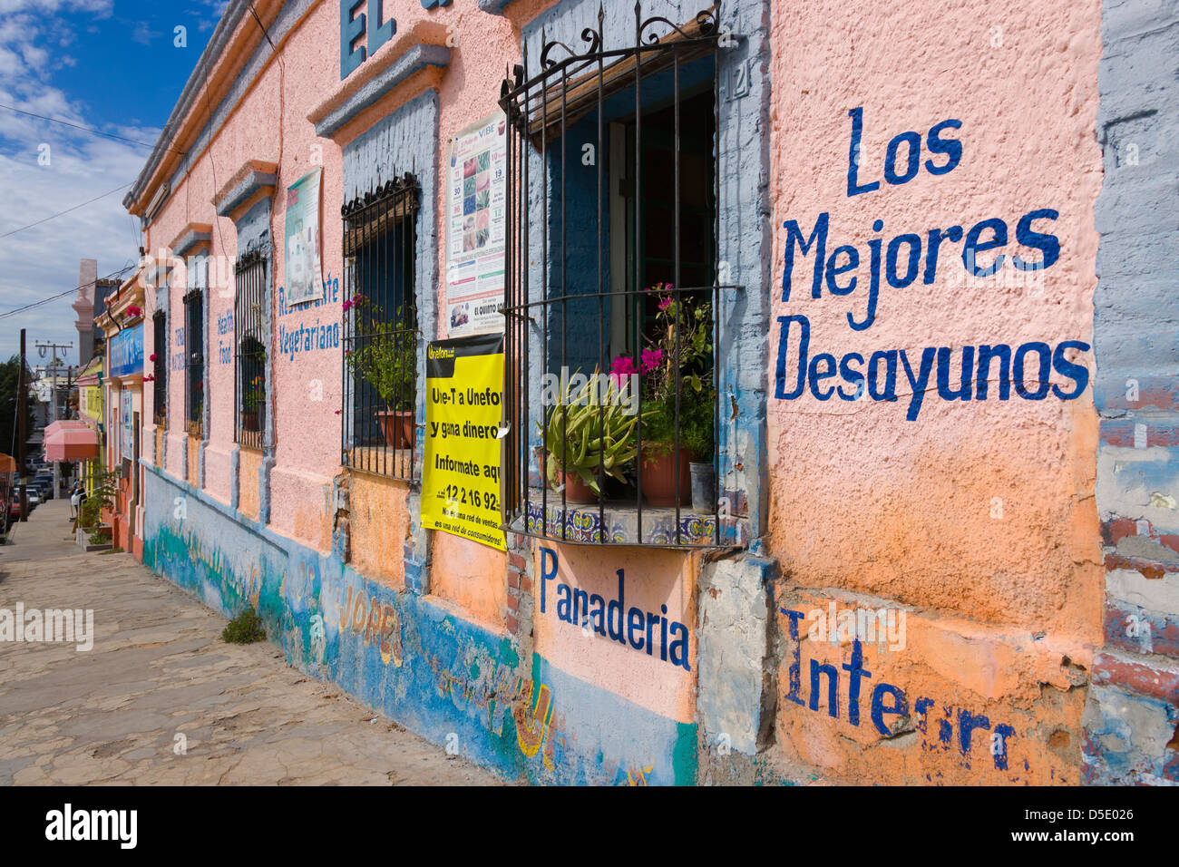 Case lungo la strada, La Paz, Baja California, Messico Foto Stock