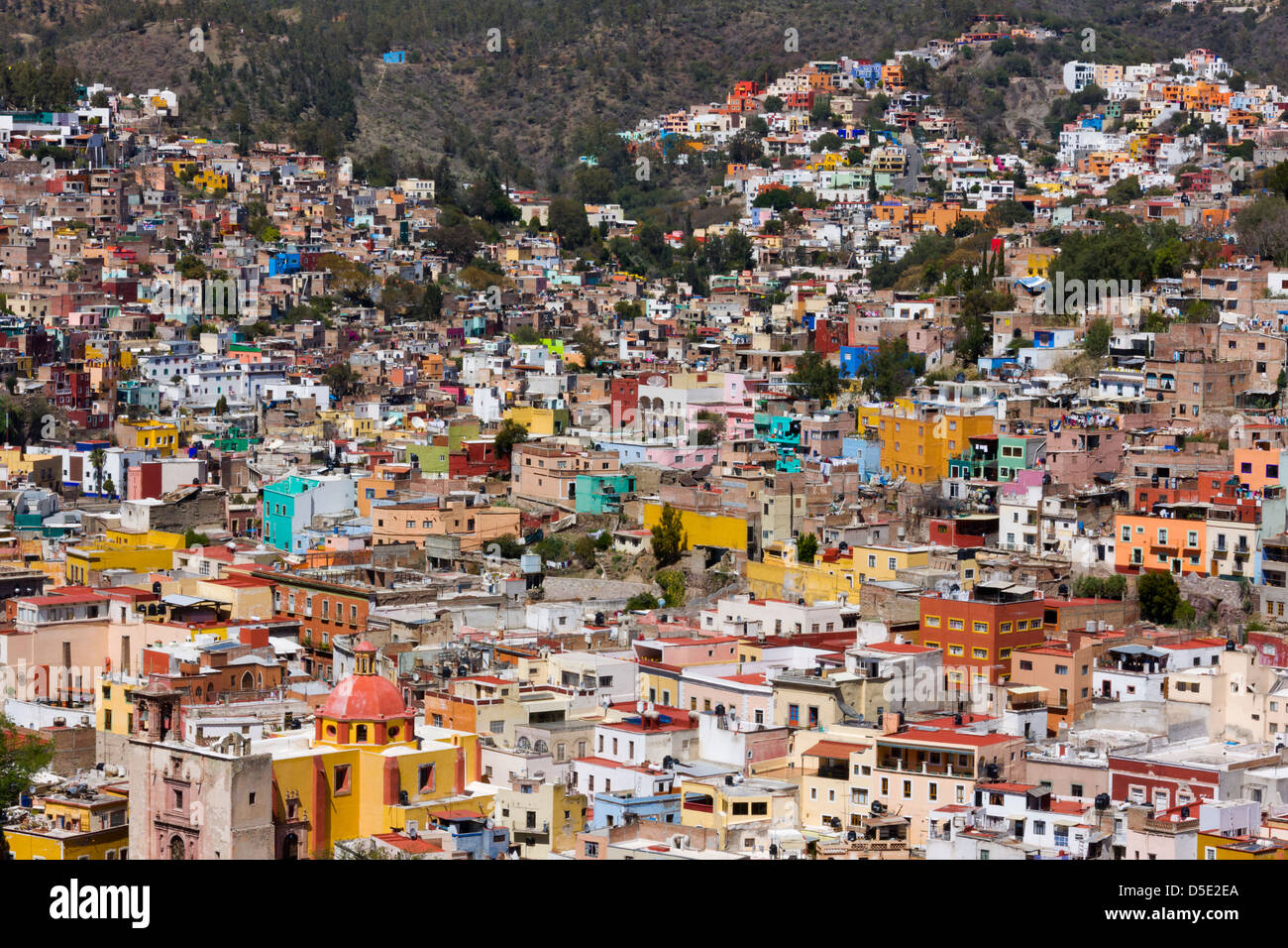 Vista aerea di case colorate di Guanajuato, Messico Foto Stock