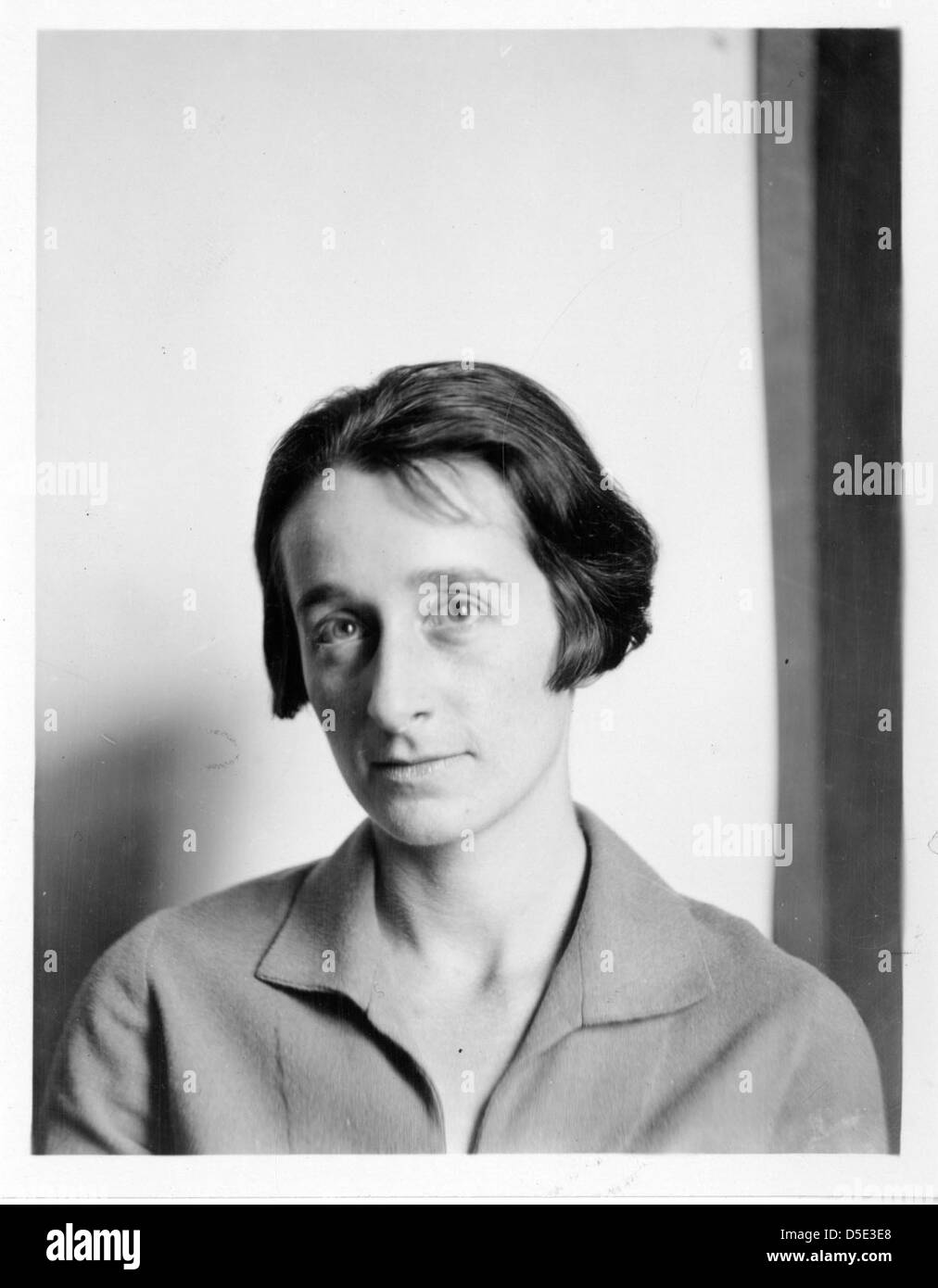 Janet Moore Howard, membro dello staff dello Smithsonian Institution, è raffigurato in questo ritratto. È nota per il suo lavoro in entomologia, contribuendo alla ricerca dell'istituzione su insetti e scienze naturali. Foto Stock