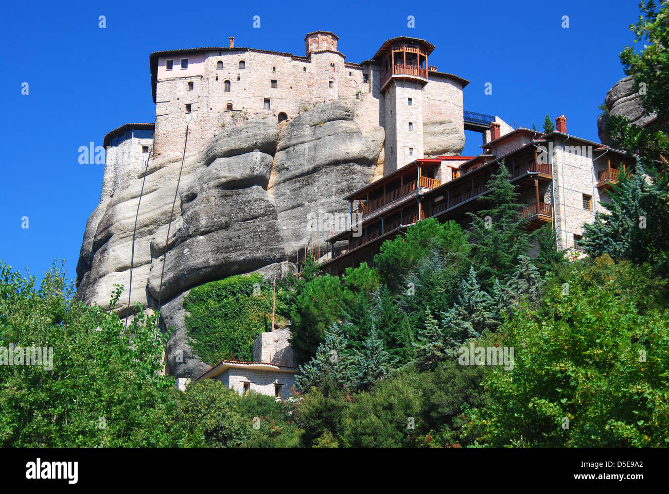 Monastero Roussanou da Meteora, Grecia. Il monastero fu fondato nel 1545 dai fratelli Joasaph e Maximos di Ioannina. Foto Stock