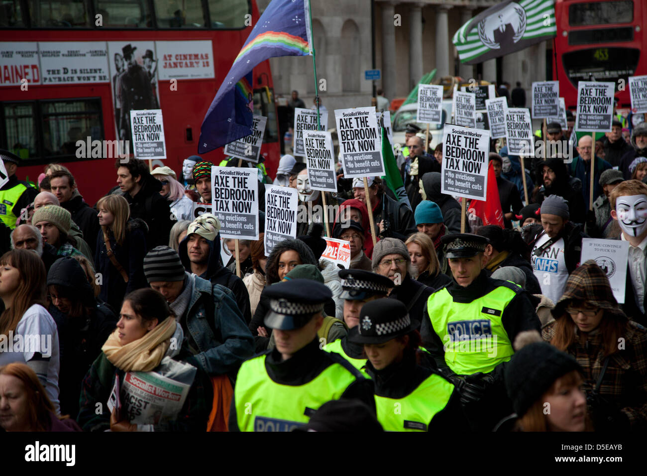 Londra, Regno Unito. Sabato 30 marzo 2013. A marzo è stato tenuto da Trafalgar Square di fronte a Downing Street per protestare contro la proposta di tassa camera da letto. Credito: Nelson Pereira /Alamy Live News Foto Stock