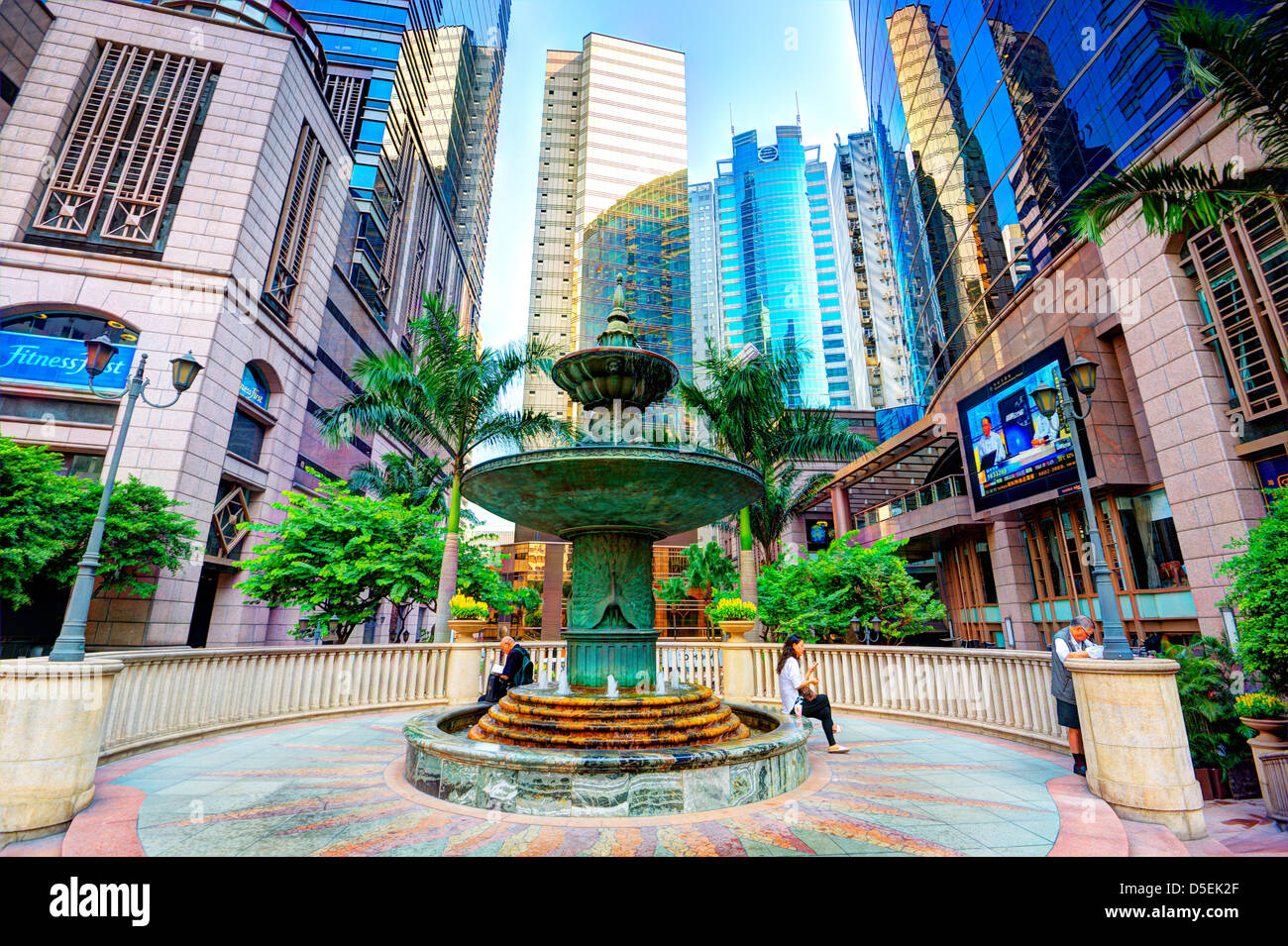 La splendida Grand Millennium Plaza sull isola di Hong Kong Foto Stock