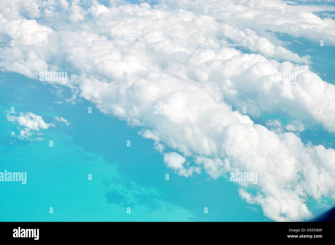 Il Cloud,dei Caraibi, Bahamas,beach, sky, tropicale tropici, spiagge, bianco, oceano mare, surf, nuvole, nuvoloso, paradise, puro Foto Stock