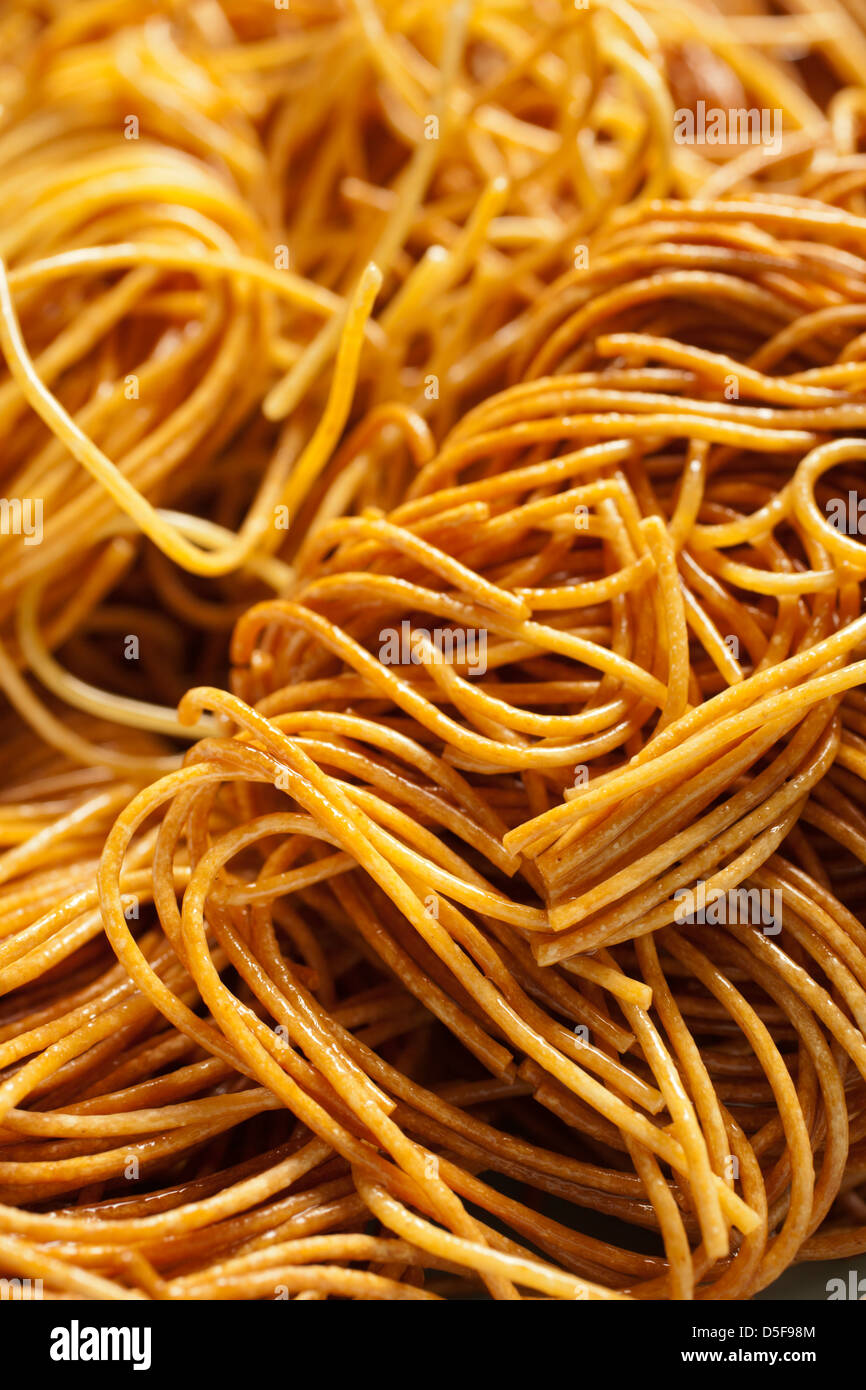 Fritte tagliatelle per Sopa Seca Foto Stock