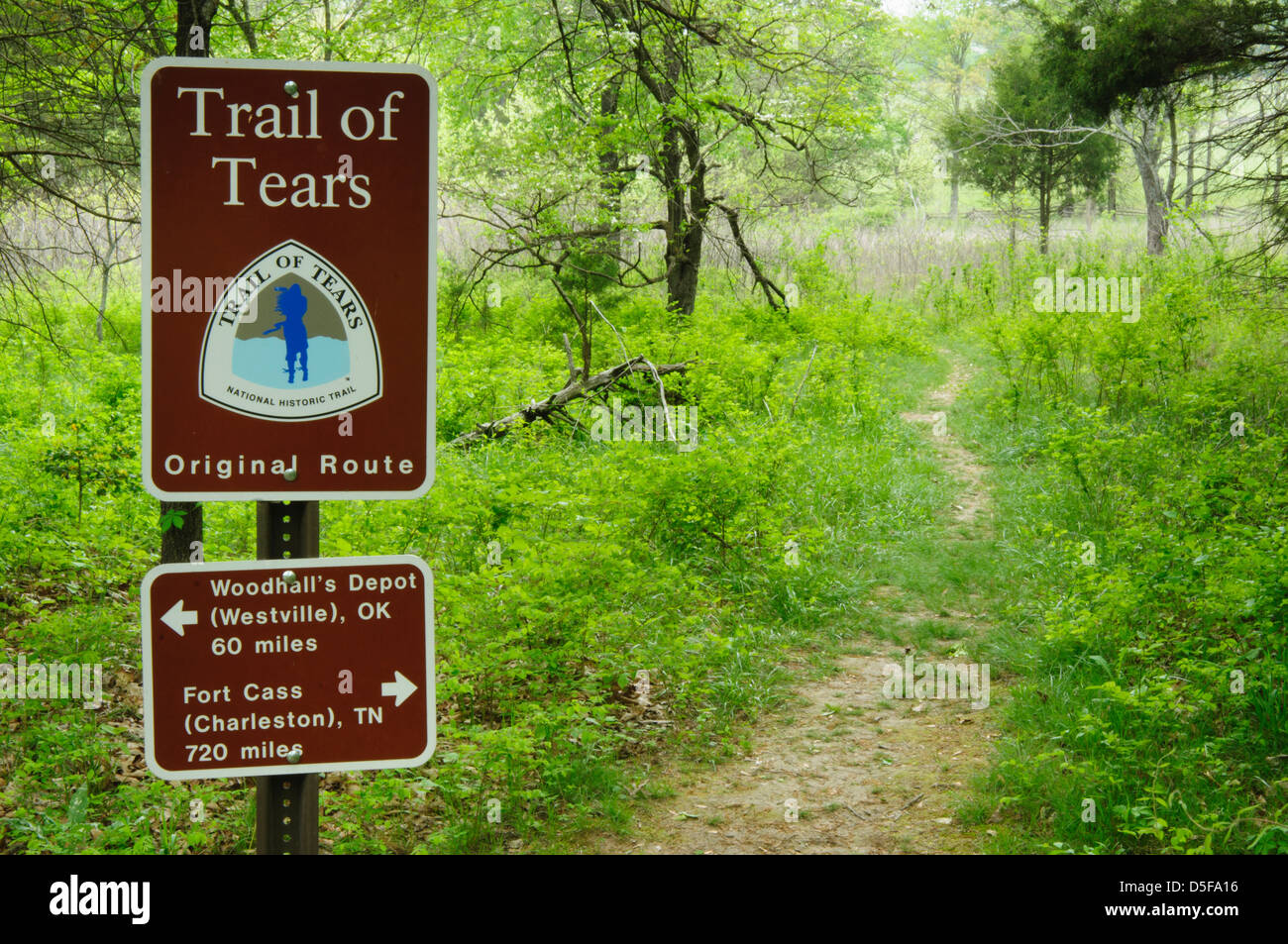 Sentiero delle Lacrime e il segnale di PEA Ridge National Military Park, Garfield, Arkansas Foto Stock