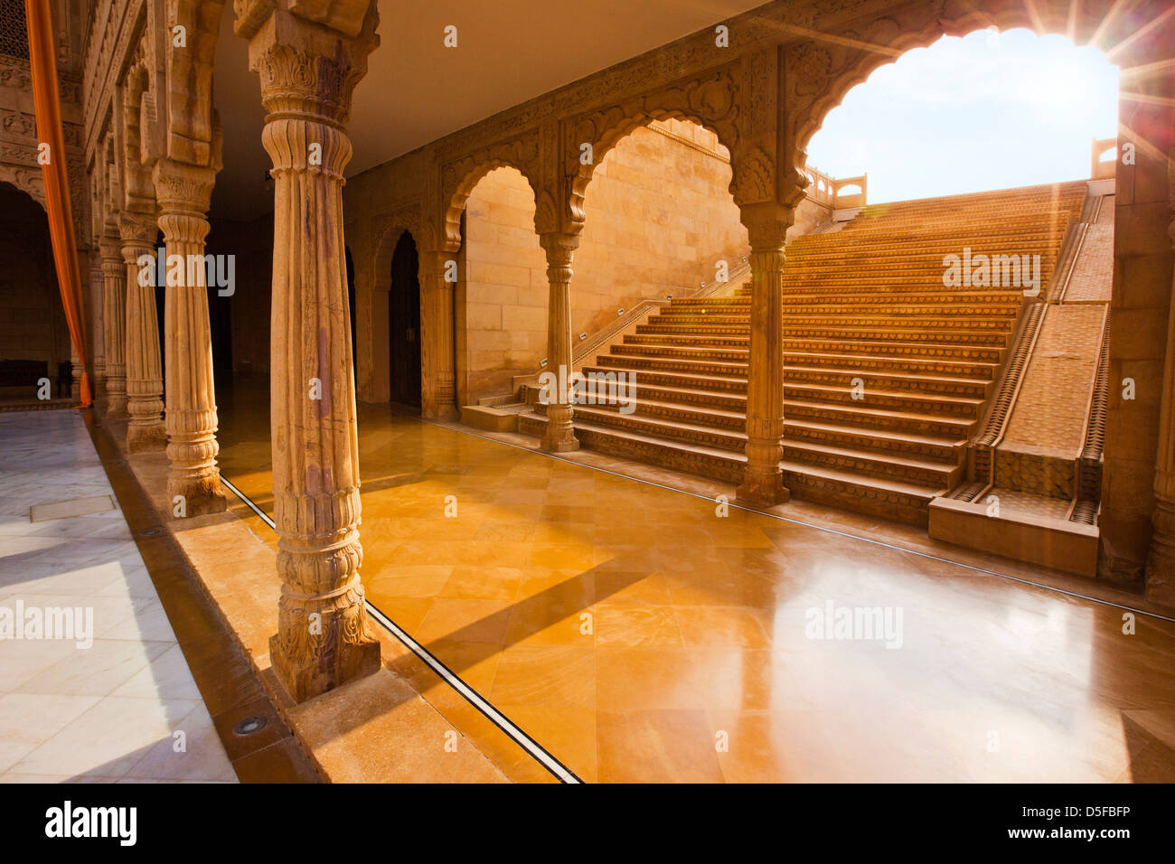 Dettagli architettonici di un fortilizio, Jaisalmer Fort, Jaisalmer, Rajasthan, India Foto Stock