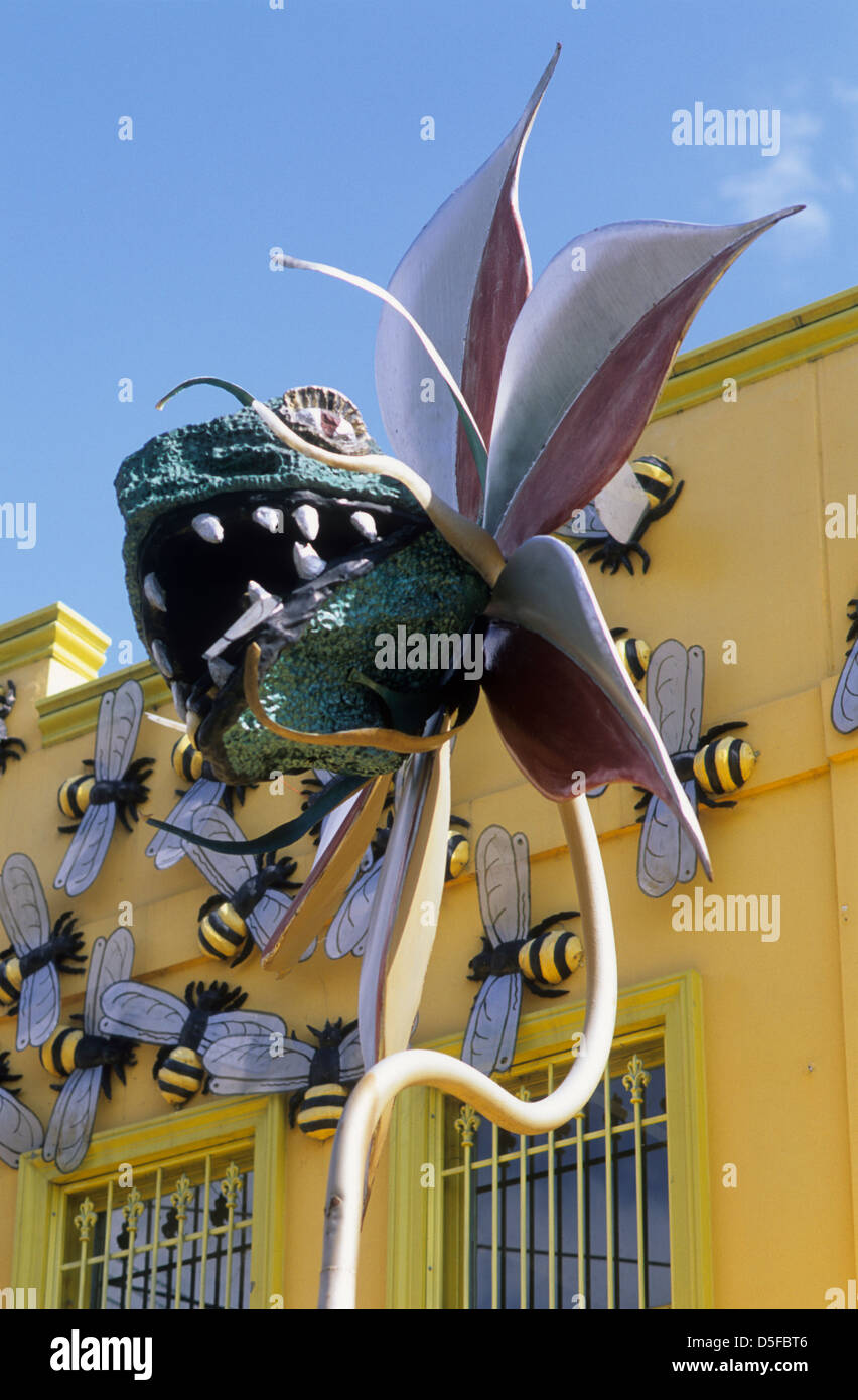 Australia, Victoria, Melbourne, scultura lungo Brunswick Street, una delle più "alla moda" strade di Melbourne. Foto Stock