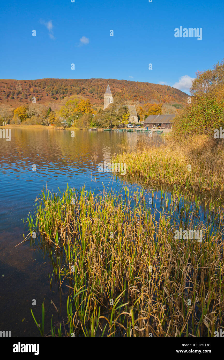 I colori autunnali, Lago di Menteith, Trossachs, Scotland, Regno Unito Foto Stock