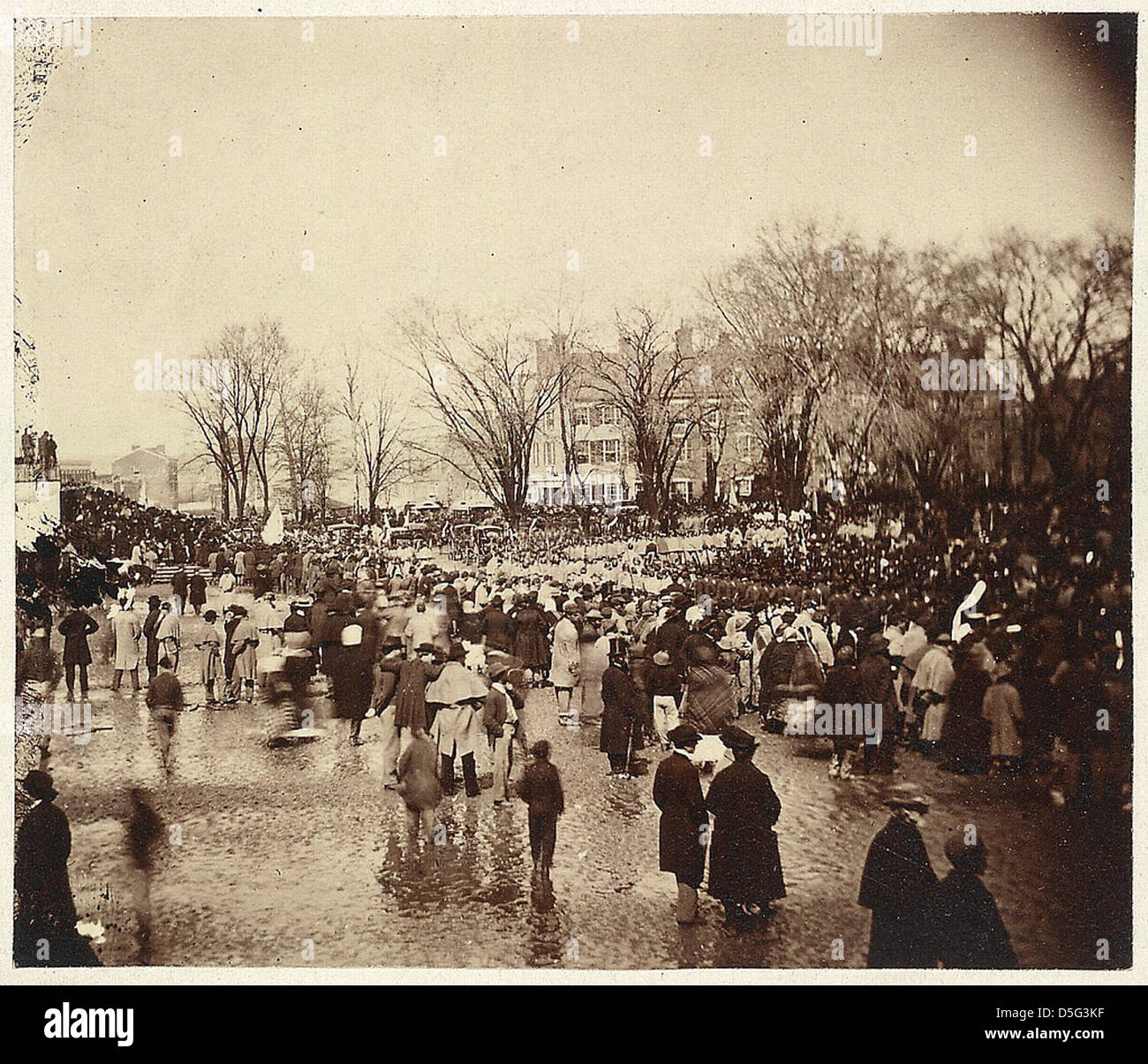 La folla a Lincoln di seconda inaugurazione, il 4 marzo 1865 (LOC) Foto Stock