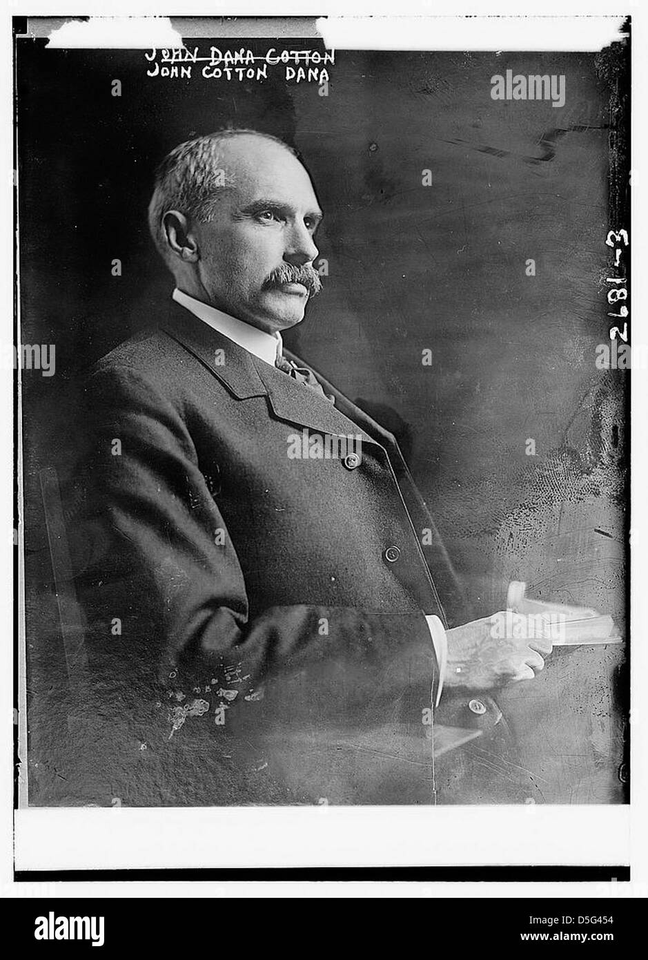 John Cotton Dana, una figura di spicco nella scienza delle biblioteche, è noto per i suoi contributi allo sviluppo delle biblioteche e dell'informazione pubblica. È ricordato come il "primo cittadino di Newark" per il suo impatto sulla comunità. Foto Stock