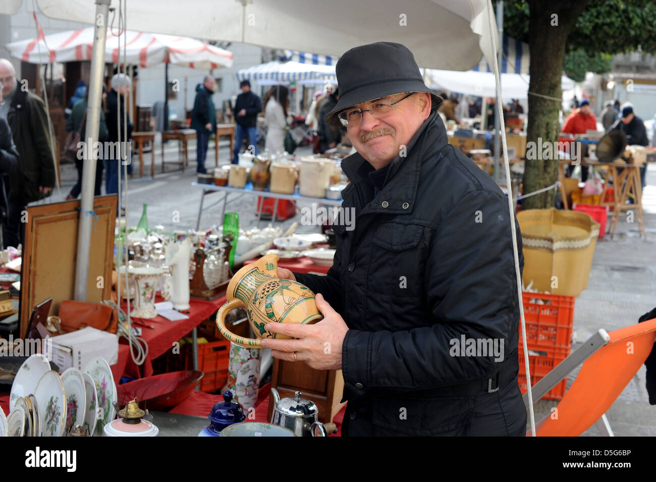 Commerciante di antiquariato Arezzo Italia Italy Foto Stock