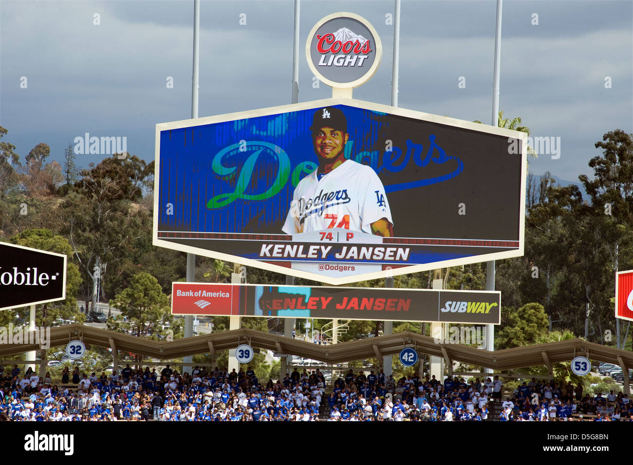 Il quadro di valutazione Dodgers al Dodger Stadium di Los Angeles Foto Stock