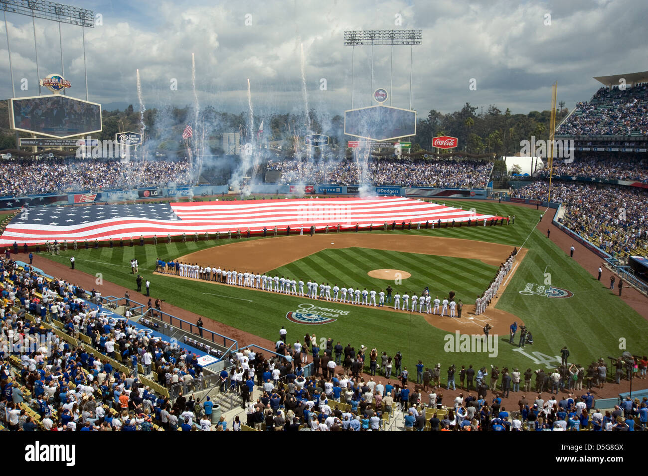 Festeggiamenti del giorno di apertura al Dodger Stadium, Los Angeles, CA., USA Foto Stock