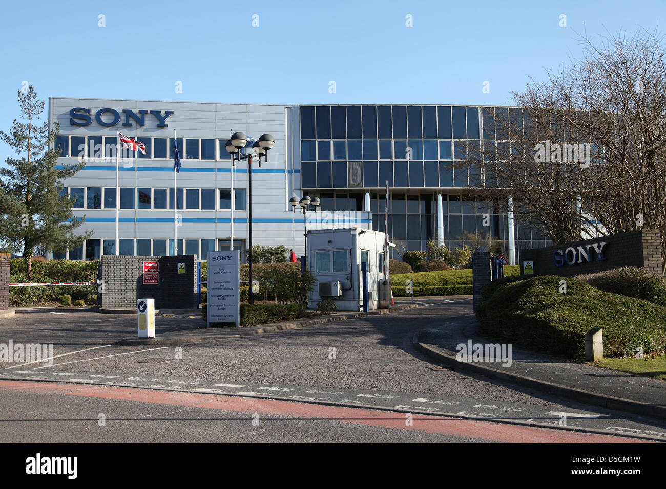 Basingstoke, UK. 2 Aprile 2013 - Una vista generale di Sony Europa uffici a Milano, dove le innovazioni Hawk-Eye Ltd. è basato. La società perso la FIFA traguardo linea technology contratto che è stato aggiudicato alla società tedesca, GoalControl. Credito: Rob Arnold/Alamy Live News Foto Stock