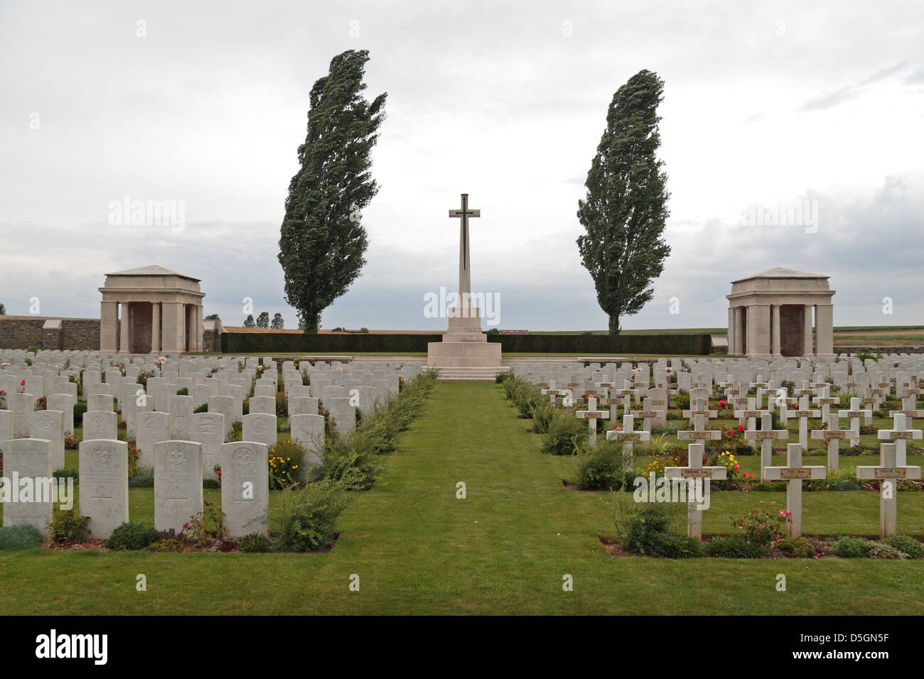 Vista generale del A.I.F. Sepoltura, un cimitero del Commonwealth in Flers, Somme Picardia, Francia. Foto Stock