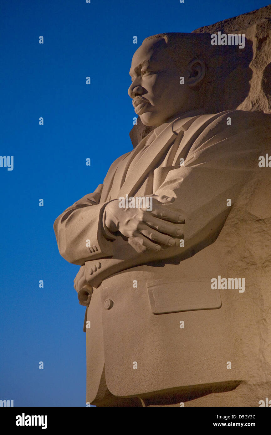Il Martin Luther King Jr. Memorial, un monumento al leader dei diritti civili. Situato a Washington D.C., il memoriale è il 395 National Park e si trova sul National Mall sul bacino di marea. Foto Stock